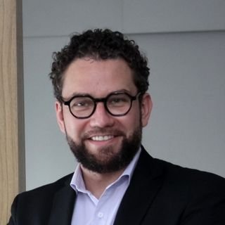 Dr. Danillo Alves Bastos
