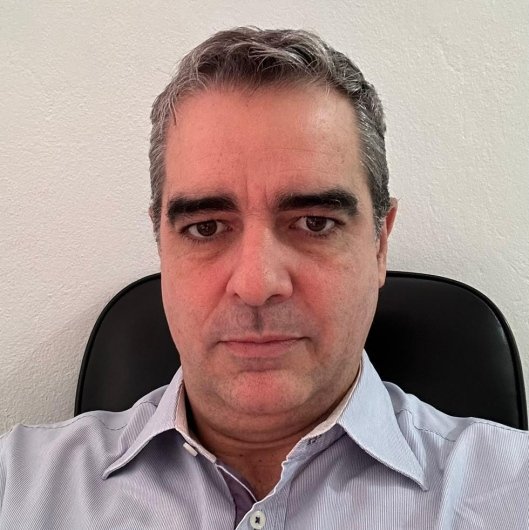 Dr. Roberto Bonadio Telles