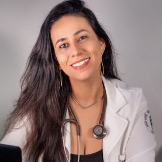 Dra. Andresa Carvalho de Oliveira