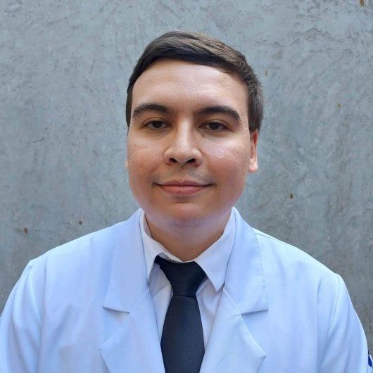 Dr. Guilherme de Matos Abe