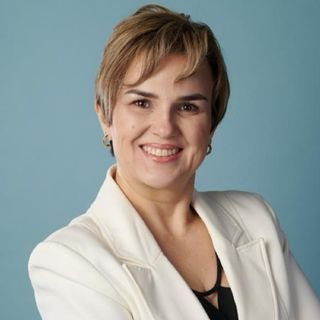 Dra. Renata Wey