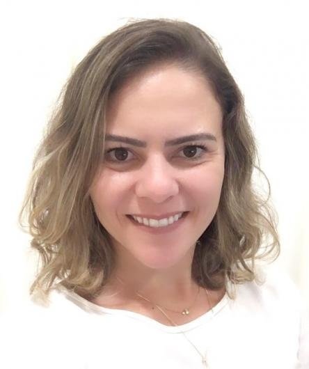 Dra. Lindsey Silveira