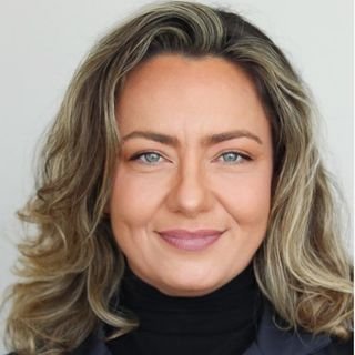 Dra. Camila Ávila Geraissate