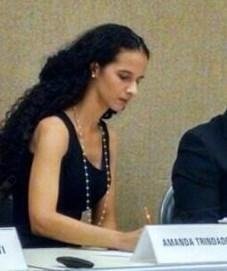Dra. Amanda Pompeu Trindade