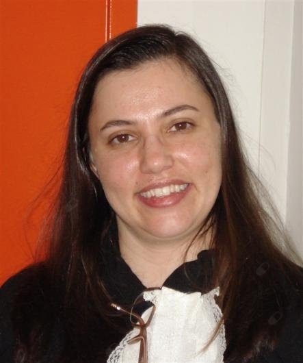 Dra. Elisangela Dos Santos Prado Andrade