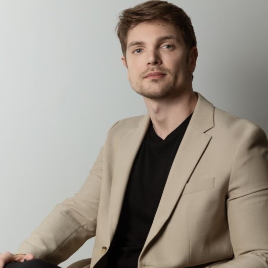 Dr. Marcos Stroher