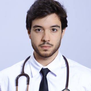Dr. Matheus Coronado