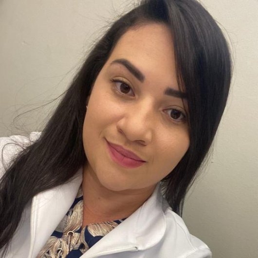 Dra. Lorena Mesquita