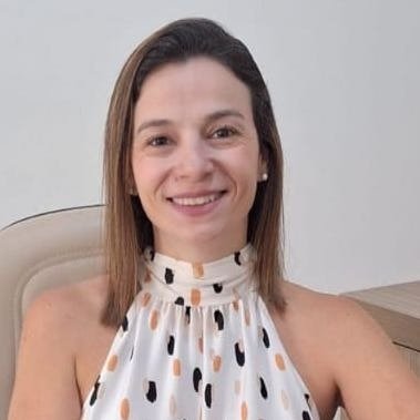 Dra. Larissa Fernandes Gatte