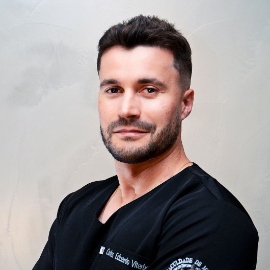 Dr. Carlos Eduardo Viterbo Prado