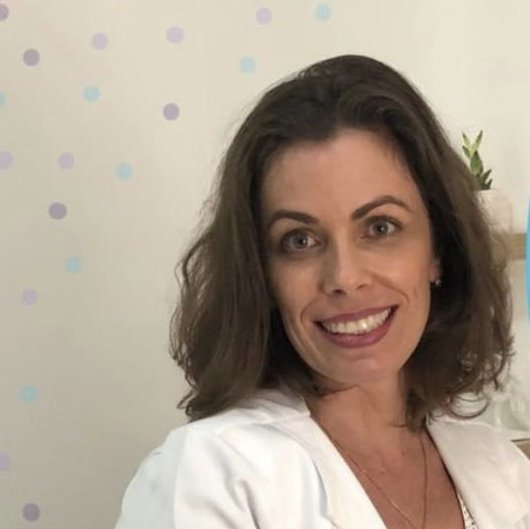 Dra. Samara Leme