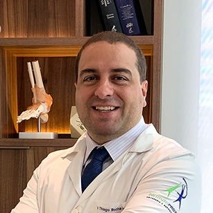 Dr. Thiago Rocha Protta