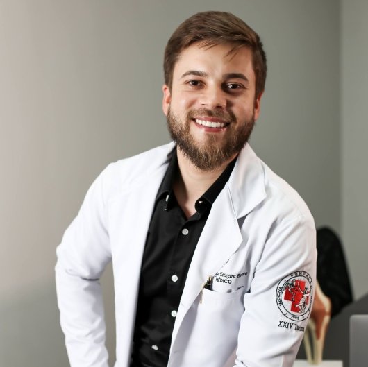 Dr Rodrigo Pereira