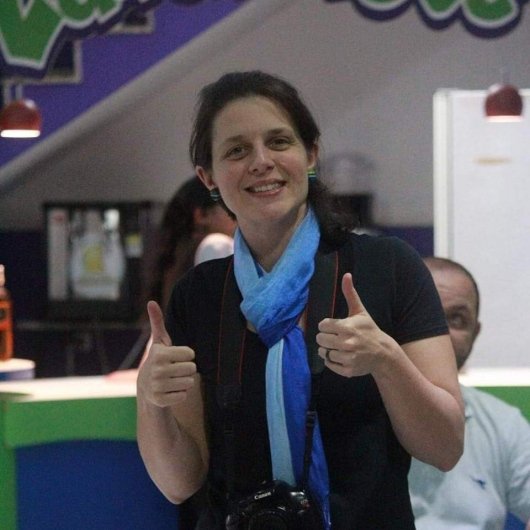 Dra. Tracy Consani