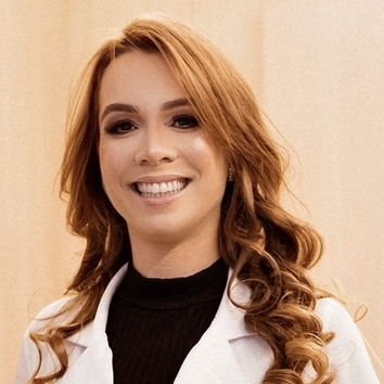 Dra. Nayara Portilho Araujo