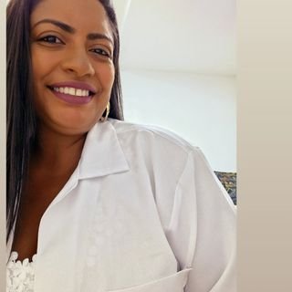 Dra. Suellen Regadas goes de Albuquerque Costa .