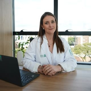 Dra. Laila Caroline de Rezende