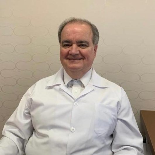 Dr. Mauro Moura