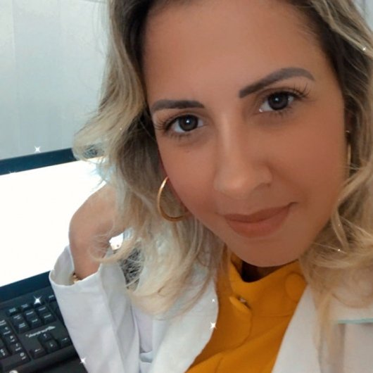 Dra. Fabiane Araujo