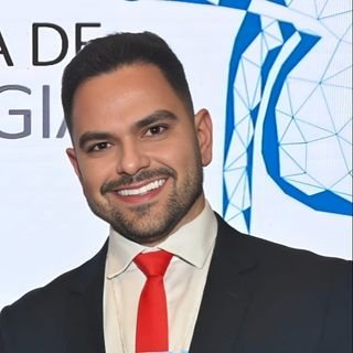 Dr. Yuri Lobato