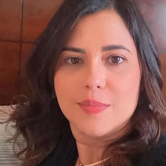 Dra. Renata Silva Rezende