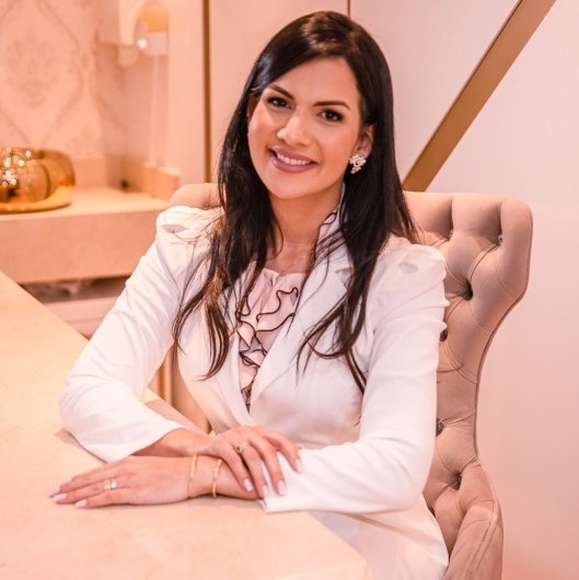 Dra. Camila Cerqueira Packer