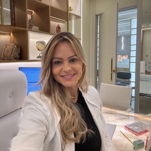 Dra. Aline Meirelles