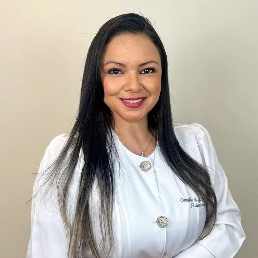 Dra. Camilla Aparecida Guimarães de Almeida