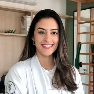 Dra. Nicole Ferraresi
