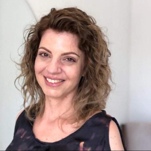 Débora Saraiva de Melo Anversa