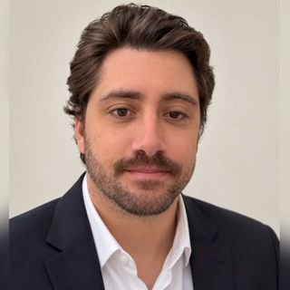 Dr. Davi Leonel