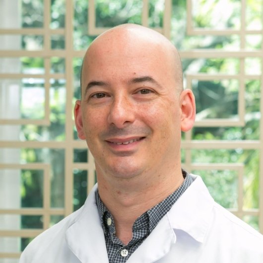 Dr. Rafael Bueno Mazzuca