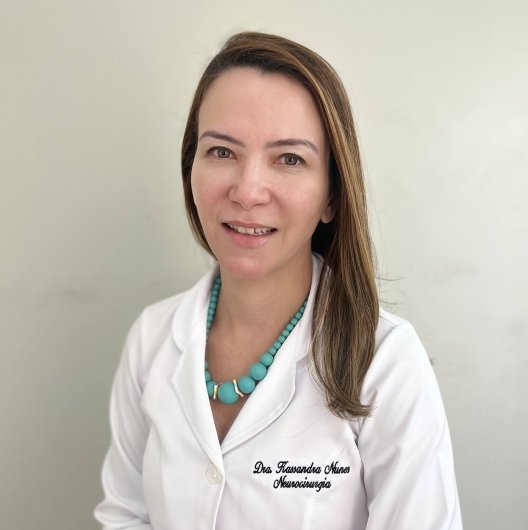 Dra. Kassandra Nunes Barbosa