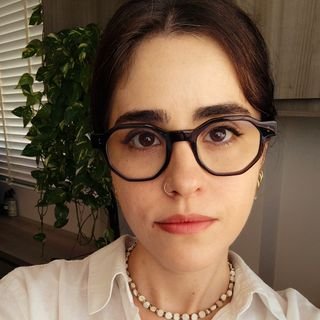 Firmiana Guimarães