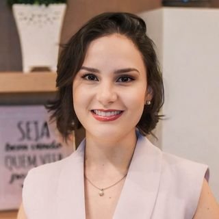 Dra. Tayana Leandro Pinheiro