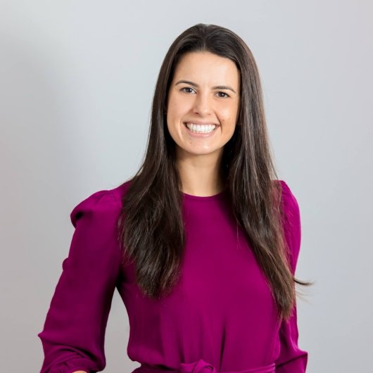 Dra. Karla Malta Ferreira