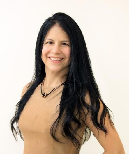 Dra. Luciana Passos