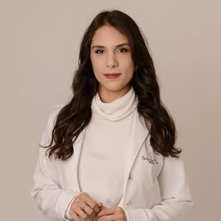 Dra. Ana Lara Pinheiro Marco