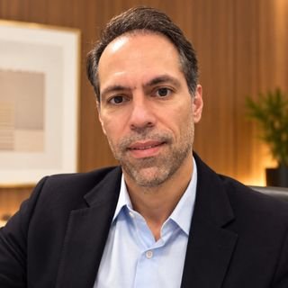 Dr. Thiago Macagnani