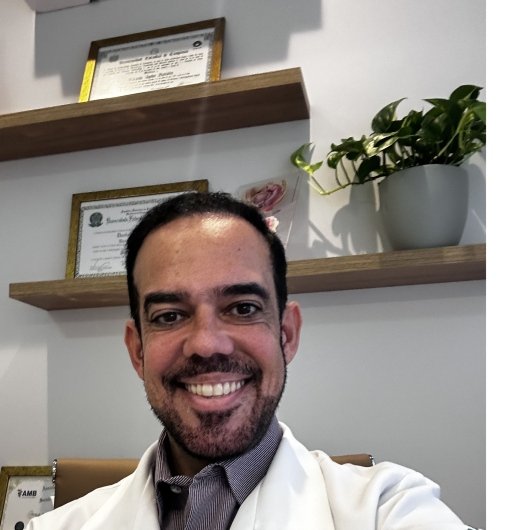 Dr. Ricardo Aydar Natalin
