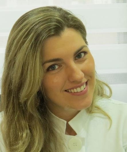 Dra. Mariane da Cas de Aquim Martins