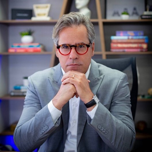 Dr. Daniel Santos Gil