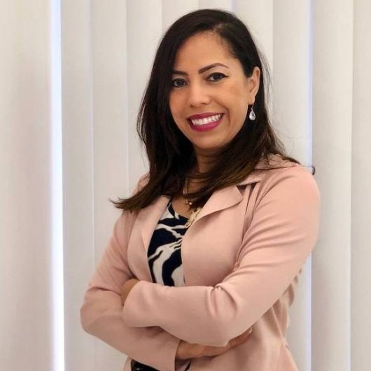 Dra. Sacha Felix