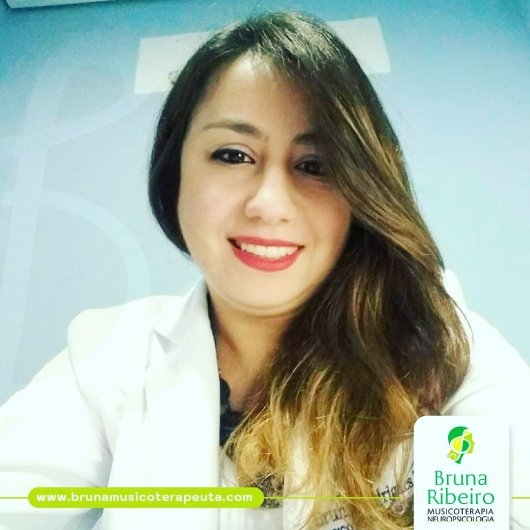 Dra. Bruna Rodrigues Ribeiro
