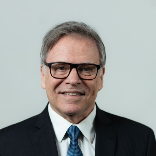 Dr. Paulo Blank