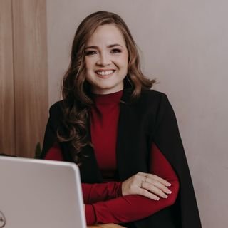 Dra. Amanda Angelina de Sousa