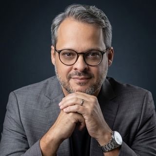 Dr. Alan Oliveira
