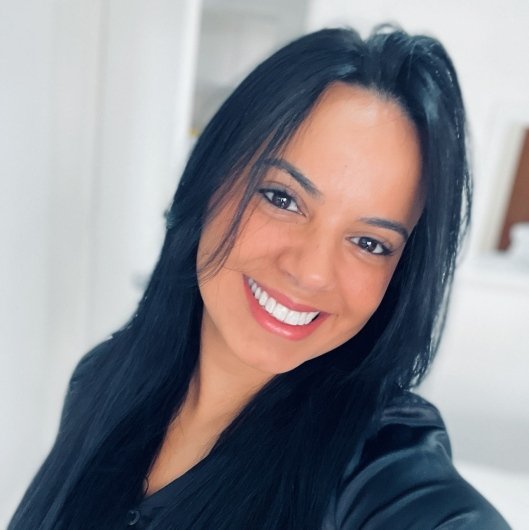 Dra. Andrea Fernandes
