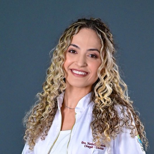 Dra. Nathalya Fedechen Martins