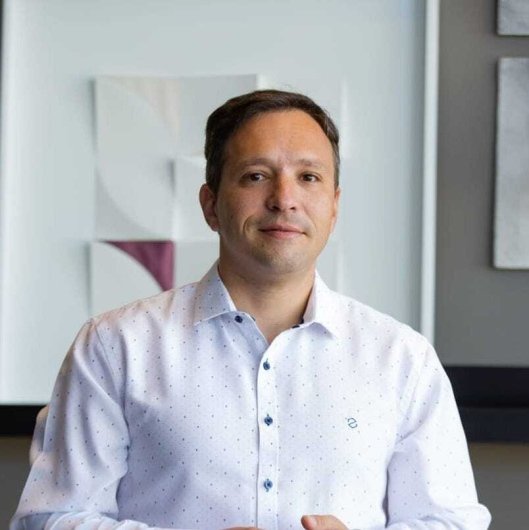 Dr. Fabrizio Almeida Prado